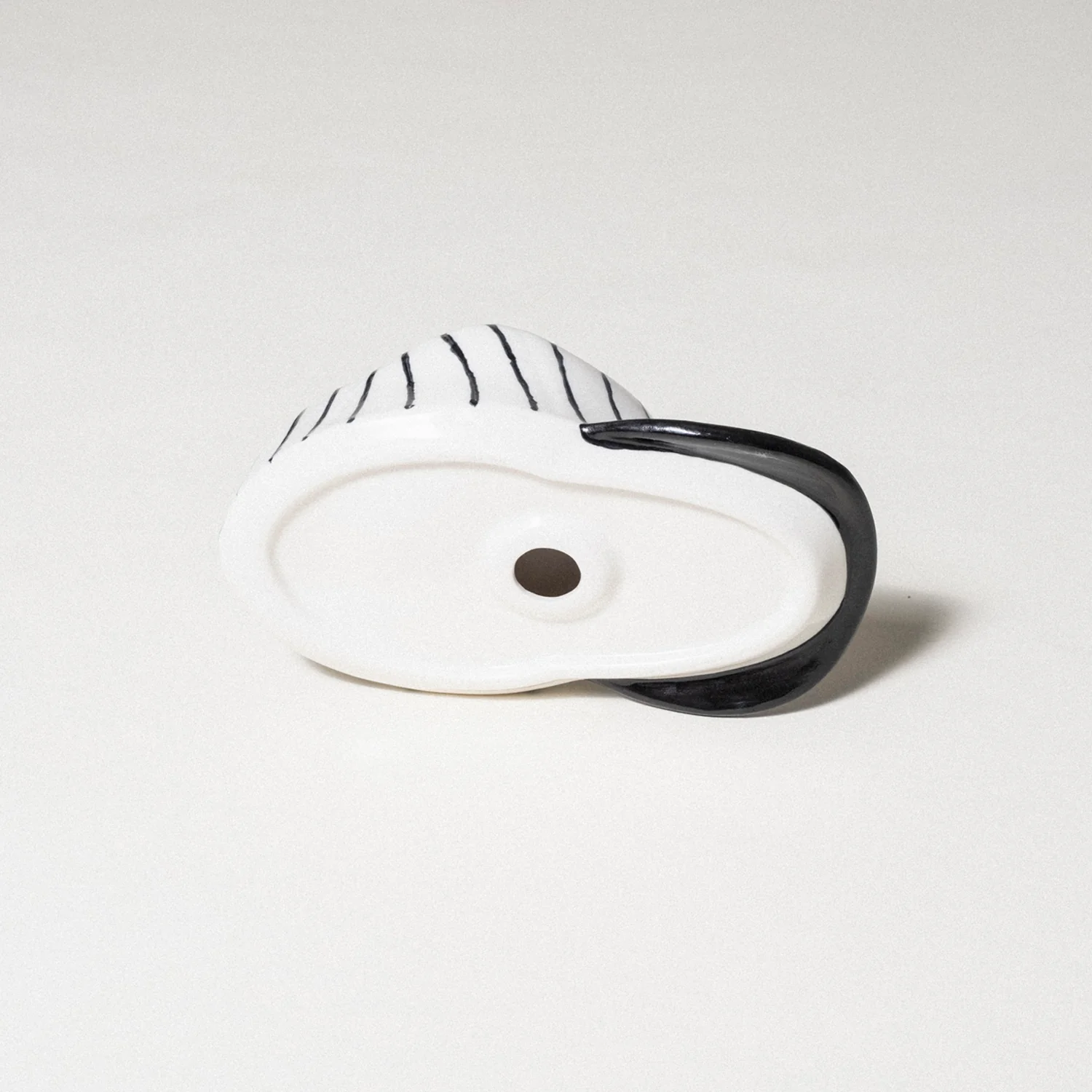 [MAILLOT X MANFROMEAST] NY CAP CERAMIC TRAY INCENSE HOLDER - Image 6